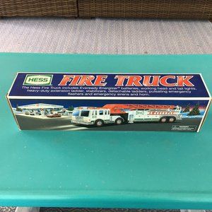 NIB New 2000 Hess Fire Truck